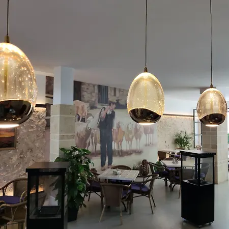 酒店 Calvario Plaza