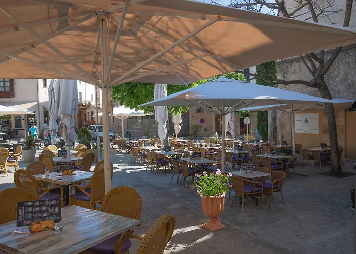 Отель Calvario Plaza